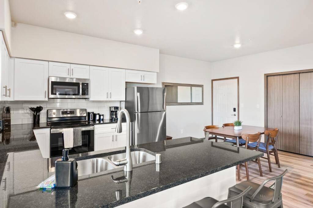 Apartmán Brand New 2 Bd 2 Bth Near Dt And Perry District Spokane Exteriér fotografie